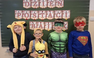 Dzień Postaci z Bajek w klasach pierwszych