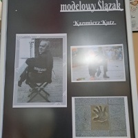 Spotkanie z wspaniałym aktorem, modelowym Ślązakiem, absolwentem Szkoły Podstawowej w  Gołkowicach Marianem Dziędzielem. (8)