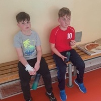 Nocowanie klas trzecich w szkole - niezapomniana przygoda! (13)