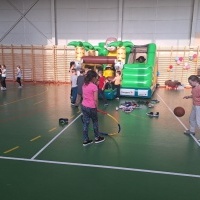 Nocowanie klas trzecich w szkole - niezapomniana przygoda! (4)
